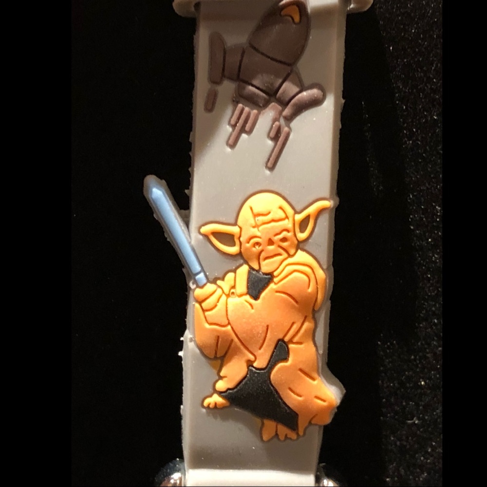 STAR WARS WATCH- NEW - Picture 6 of 7